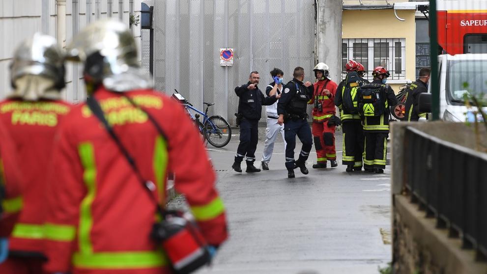 Útok před bývalou redakcí Charlie Hebdo - 3