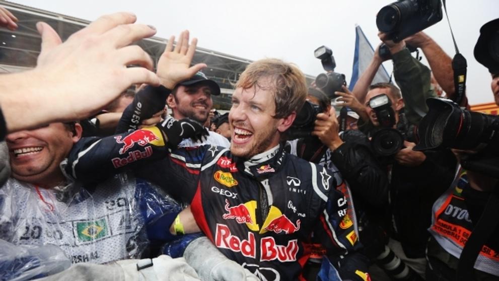 Sebastian Vettel slaví třetí titul mistra světa F1 - 2
