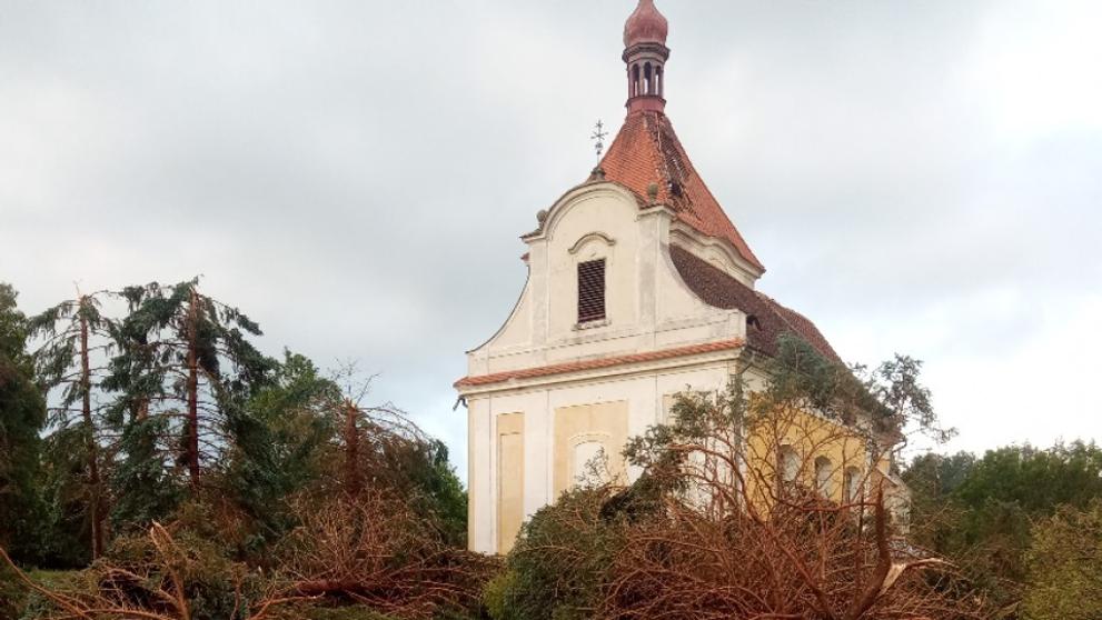 Bouře na jihu Podbořanska - 1