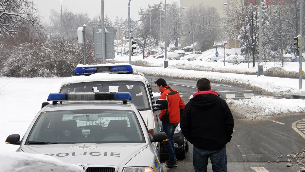 Policisté našli v kufru spoutaného právníka-4