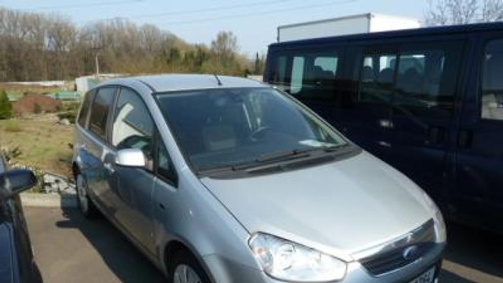 Automobil Ford CMAX Ghia 1.8Tdci