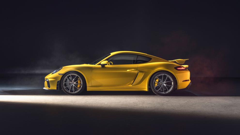 Porsche 718 Cayman GT4 - 20