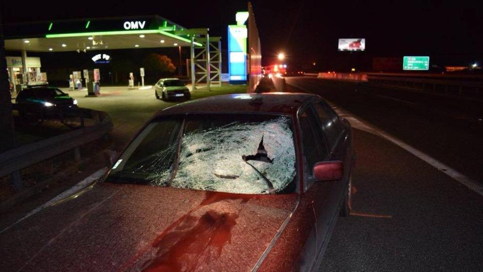 Chodec na Slovensku přebíhal silnici, zabila ho přijíždějící auta - 3