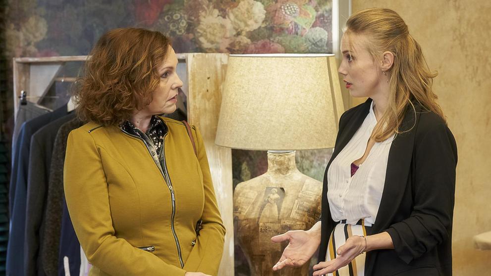 Ulice - ALENA ŠTRÉBLOVÁ, ANETA KREJČÍKOVÁ ALIAS MILENA A GÁBINA PUMROVY