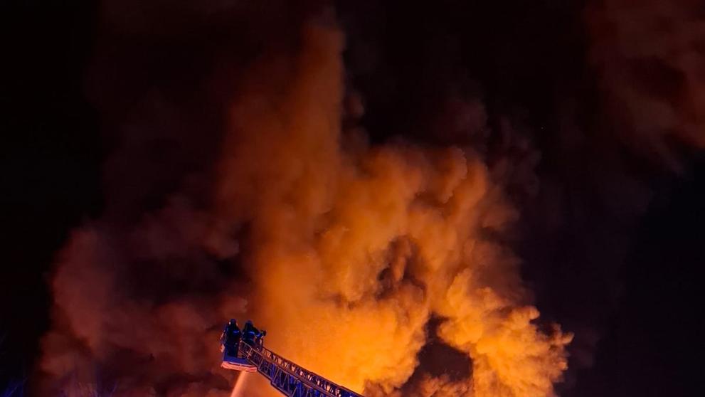 Požár haly na Mladoboleslavsku