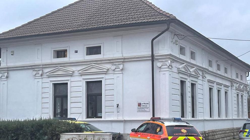 Střelba na škole