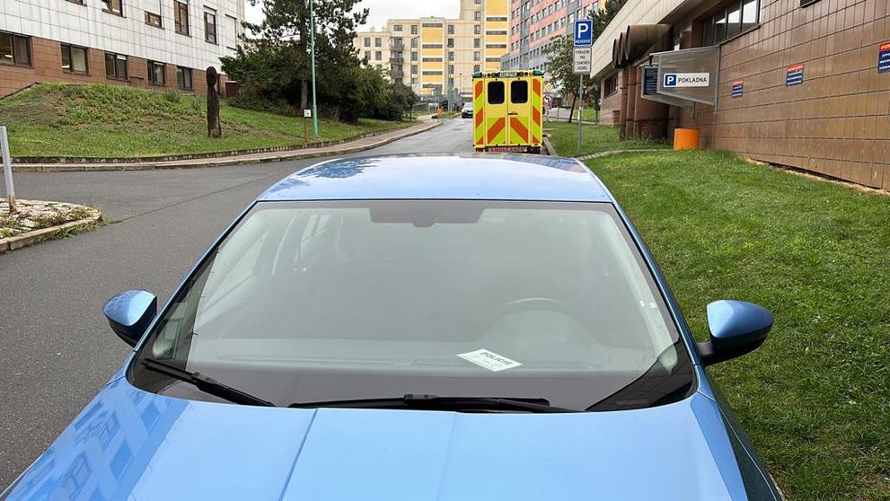 GIBS zasahují v pražské nemocnici IKEM (1)