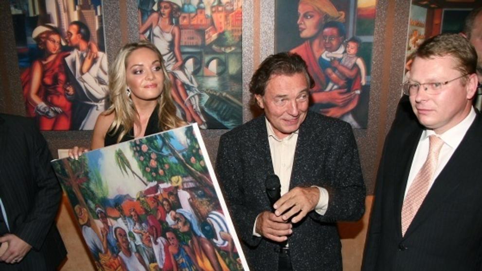 Karel Gott věnoval obraz Taťáně Kuchařové