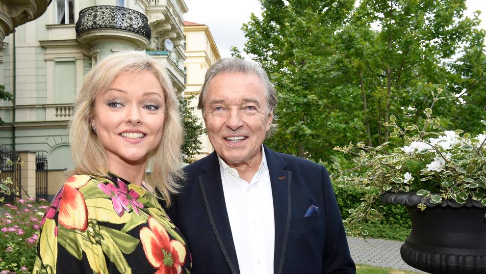 Dominika Gottová a Karel Gott (2)