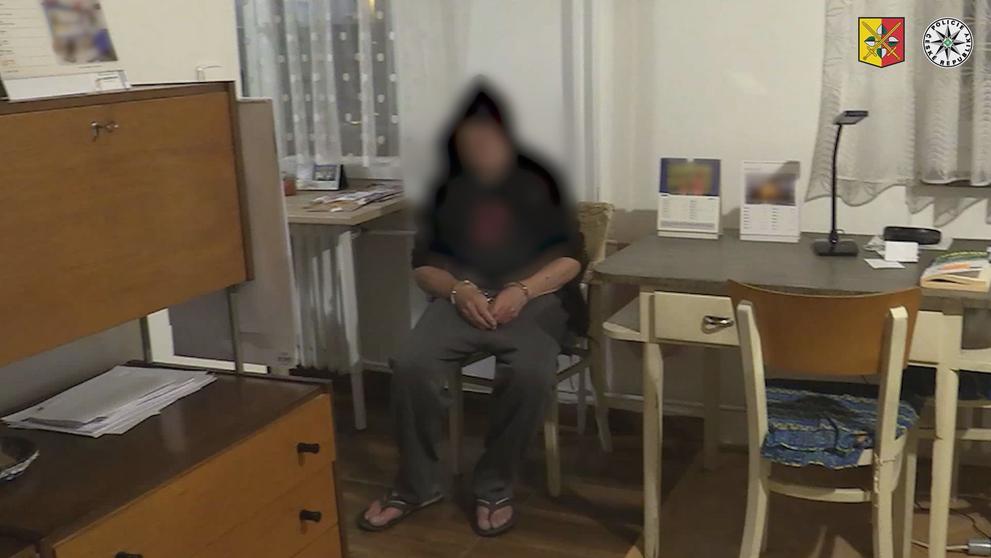 Zadržení distributora dětské homosexuální pornografie (1)