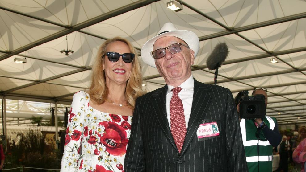 Bývalá manželka Micka Jaggera Jerry Hallová a Rupert Murdoch, 23. 5. 2016