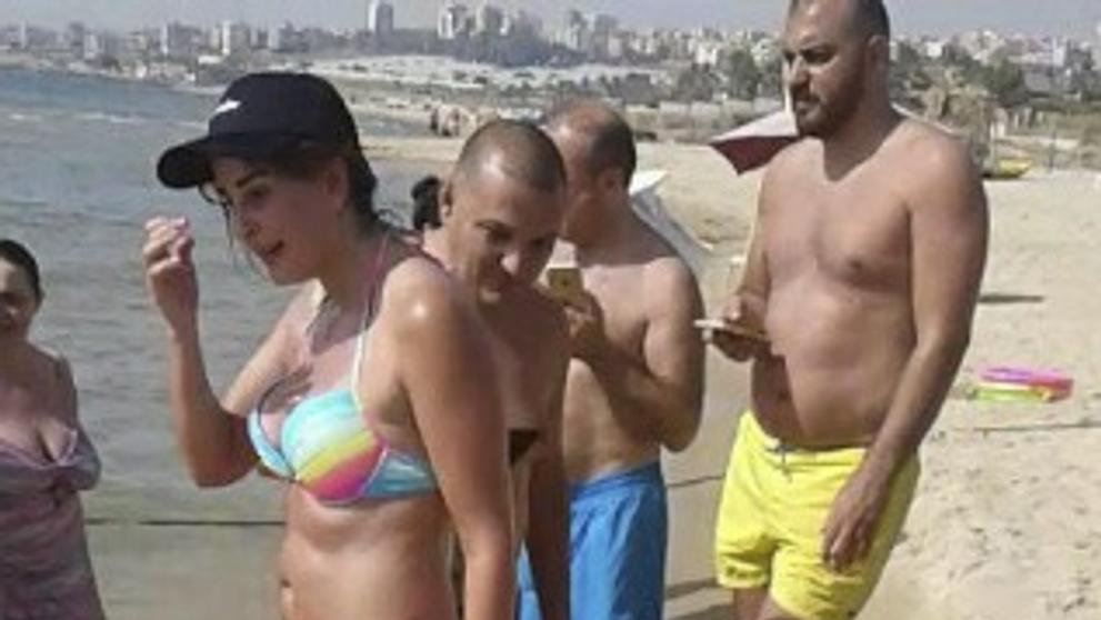 Lidé málem zabili želvu kvůli selfie - 3