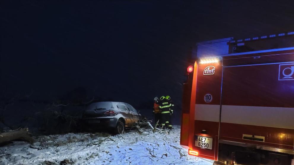 Komplikace kvůli počasí v Pardubickém kraji (2)