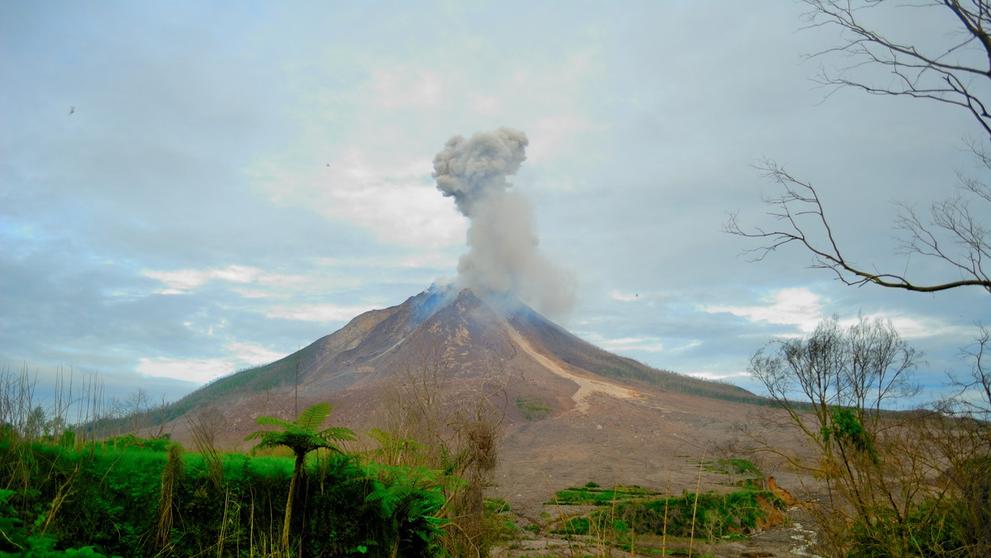 Výbuch stratovulkánu Sinabung - 15. 1.2017