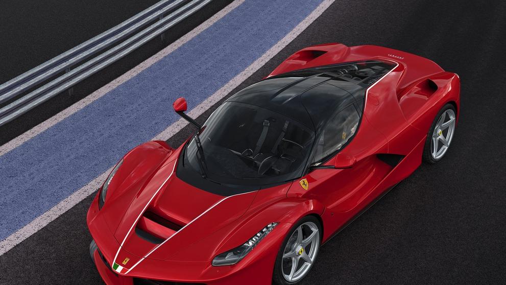 GALERIE: Ferrari s atmosférickou V12 neumřou - 9