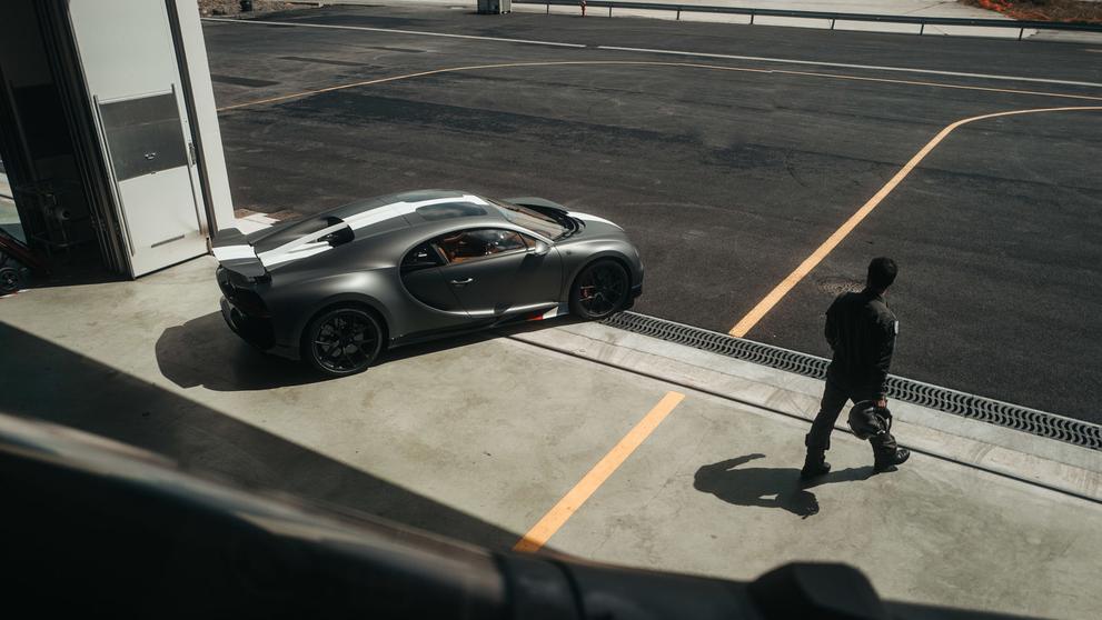 Bugatti Chiron Sport vs. armádní stíhačka - 19