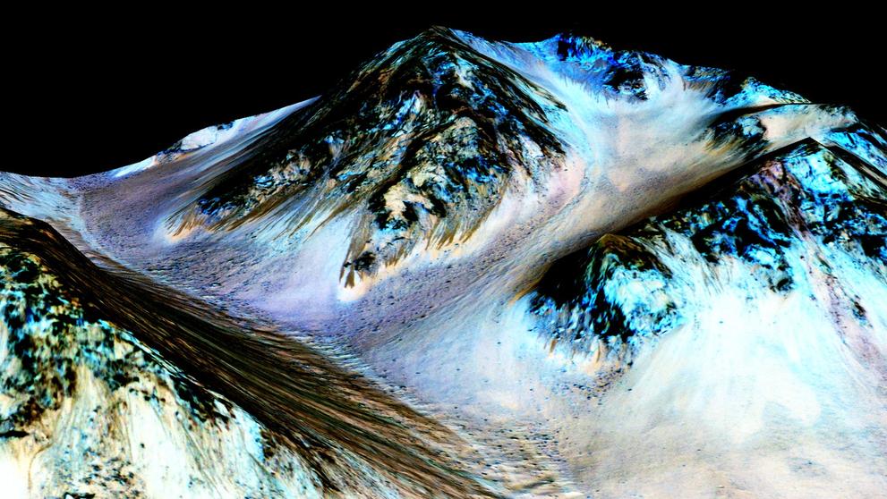 NASA a objev tekoucí vody na Marsu - 1