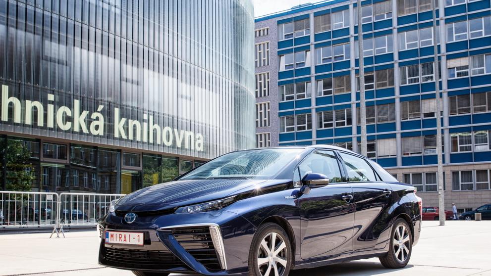Toyota Mirai - 14