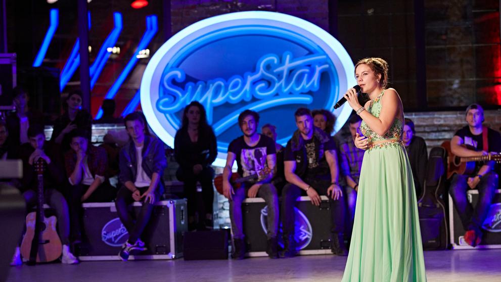 Zuzana dorazí na Super Výběr z plesu - 6