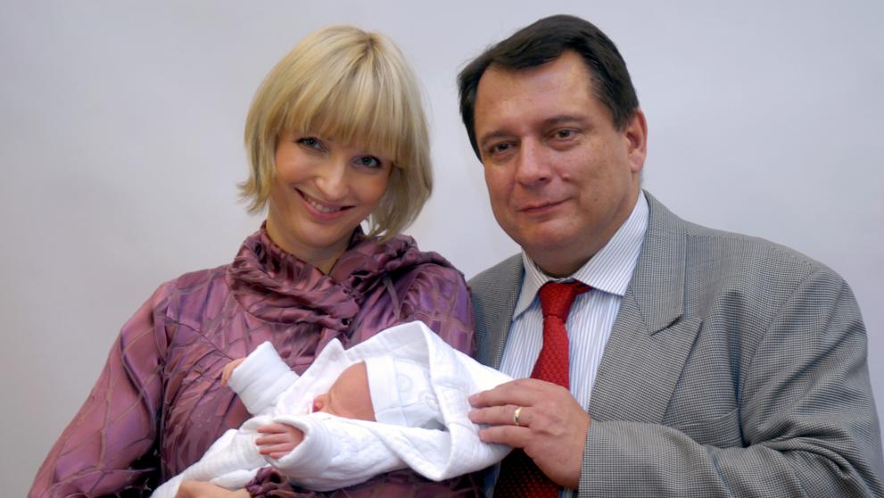 Jiří Paroubek a Petra Paroubková s dcerou Margaritou v listopadu 2009
