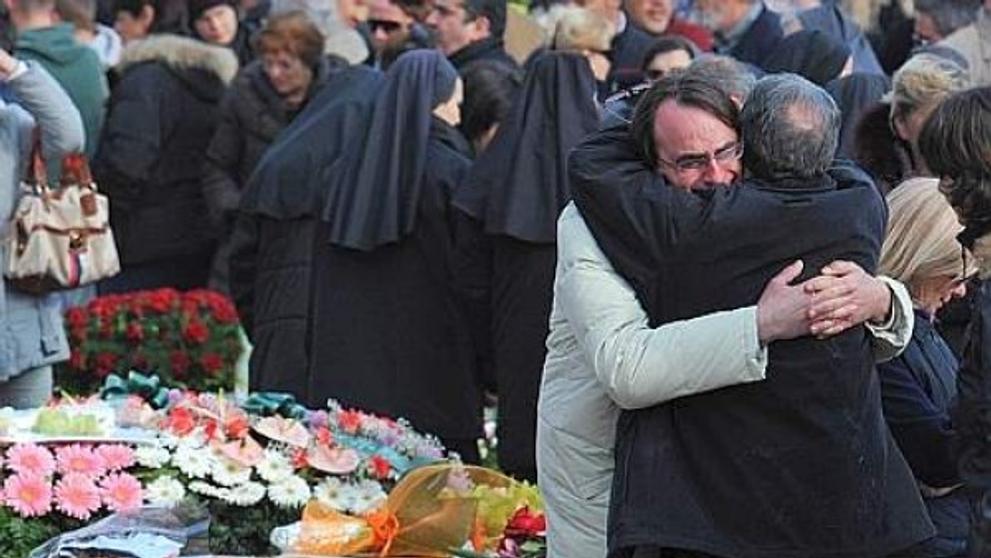 Truchlící Itálie se loučí s oběťmi zemětřesení