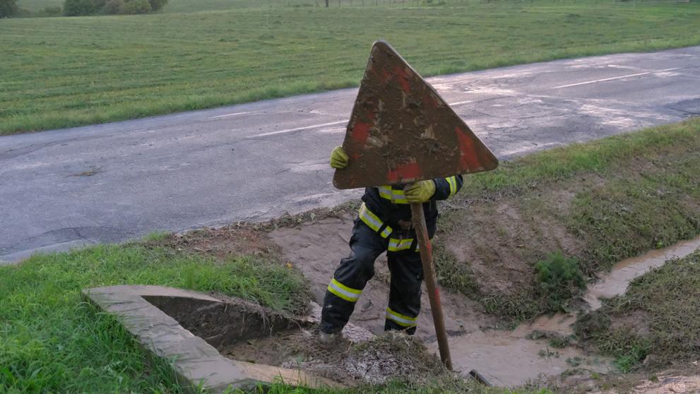 Moravskoslezští hasiči vyjeli v neděli odpoledne skoro 50krát - 20