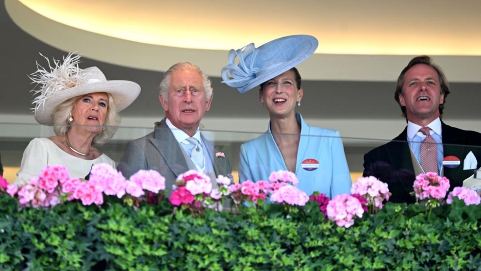 Královna Camilla, král Karel III., Gabriella Windsor a Thomas Kingston