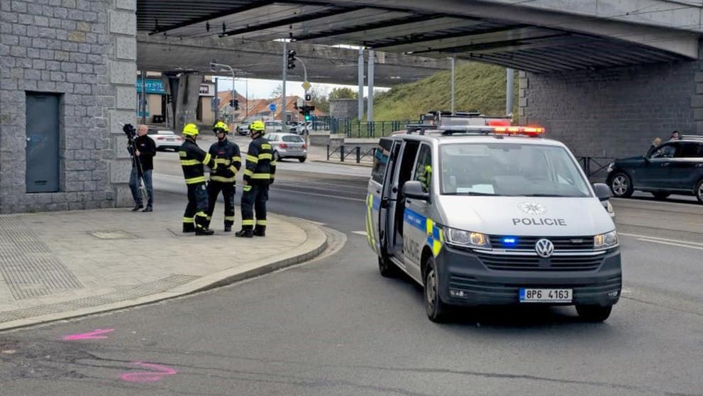 Autobus srazil ženu a přejel jí obě nohy (2)