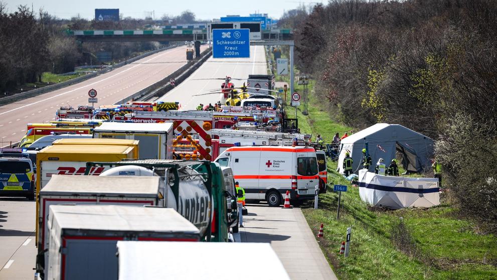 Tragická dopravní nehoda na dálnici A9 v Německu