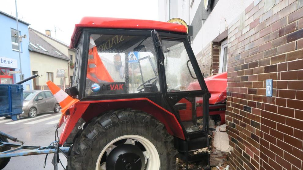 Nezajištěný traktor
