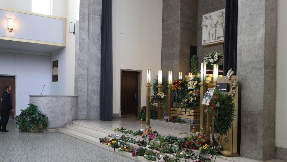 Poslední rozloučení s hercem Juliem Neumannem