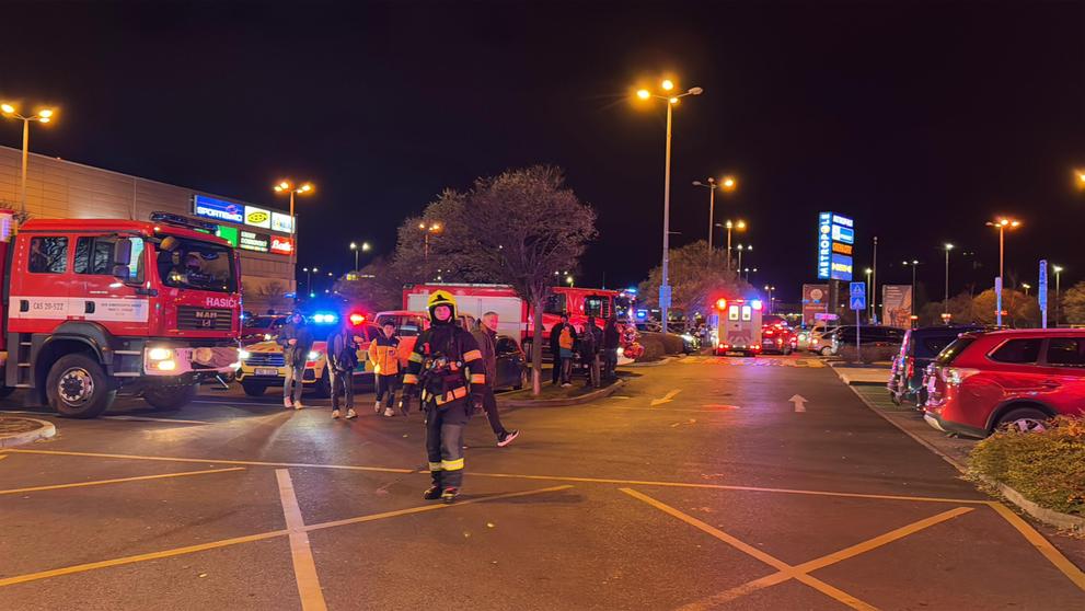 Požár fritézy v Metropoli Zličín