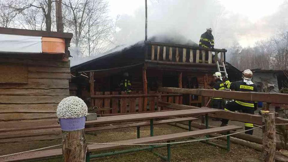 Požár na ranči pod Kunětickou horou na Pardubicku - 4