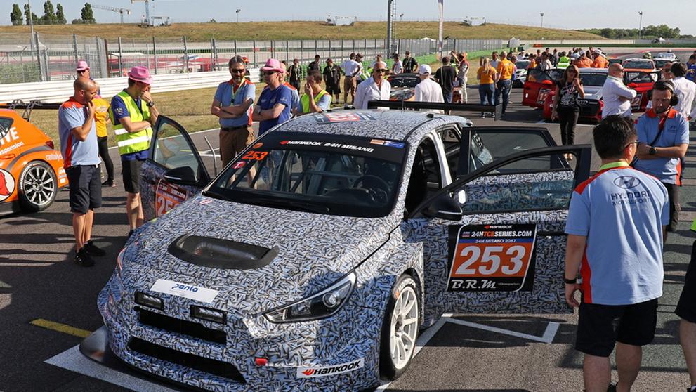 Hyundai i30 N - 17