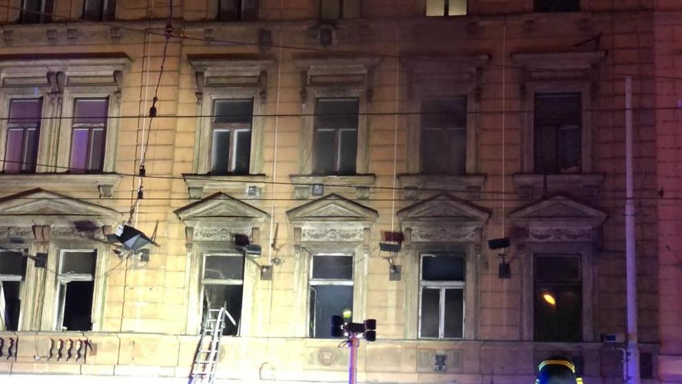 Požár v Křesomyslově ulici v Praze 4