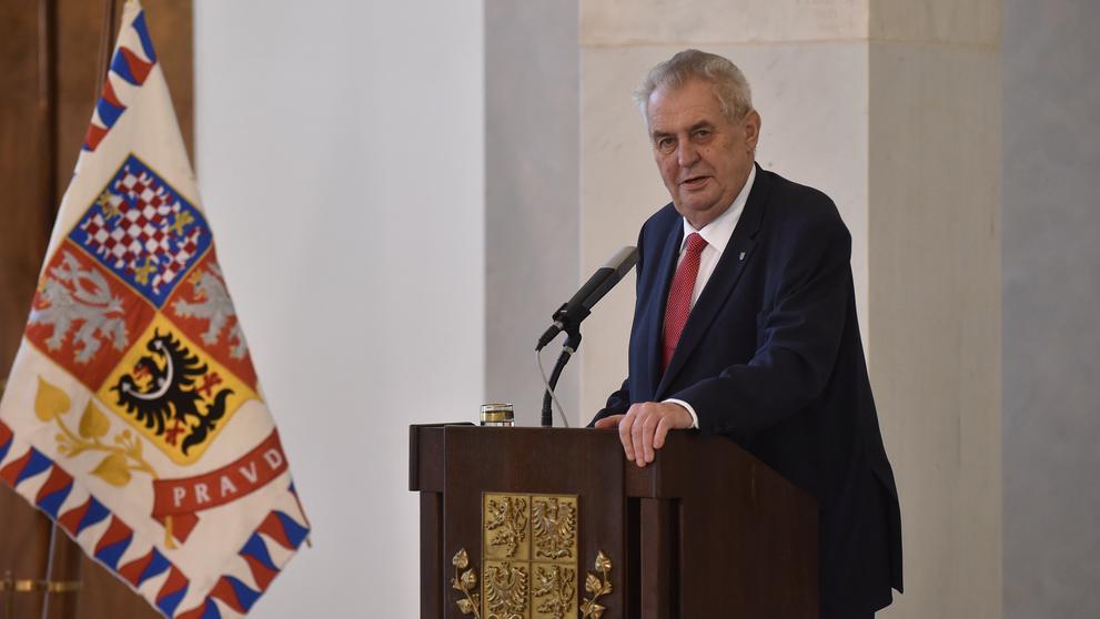 Miloš Zeman oznamuje kandidaturu - 2