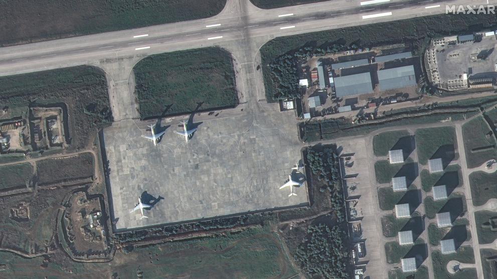 Satelity odhalily velké přesuny ruské techniky v Sýrii, 15. 12. 2024 (2)