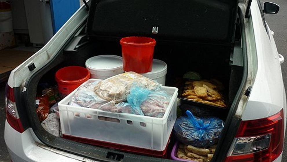 Likvidace potravin ve stánku Gyros v Ústí nad Labem - 3