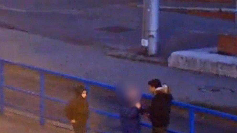 Okradení nezletilého na tramvajové zastávce v Ostravě - 2