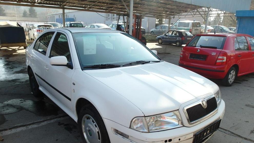 Škoda Octavia 2,0/85 kW Ambiente - 2