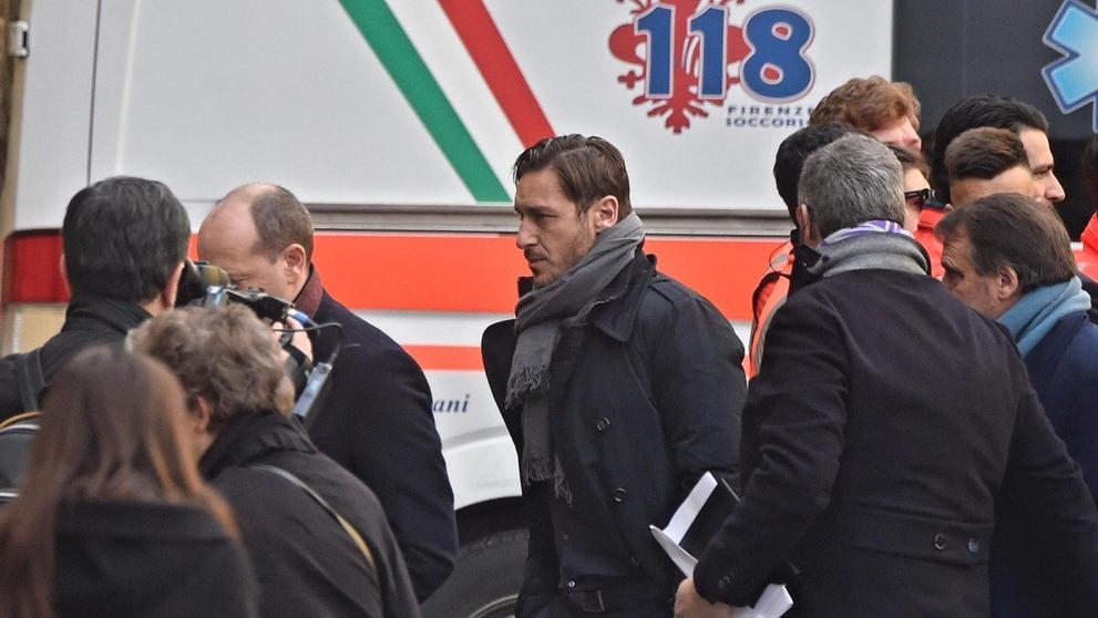Francesco Totti na pohřbu Davide Astoriho