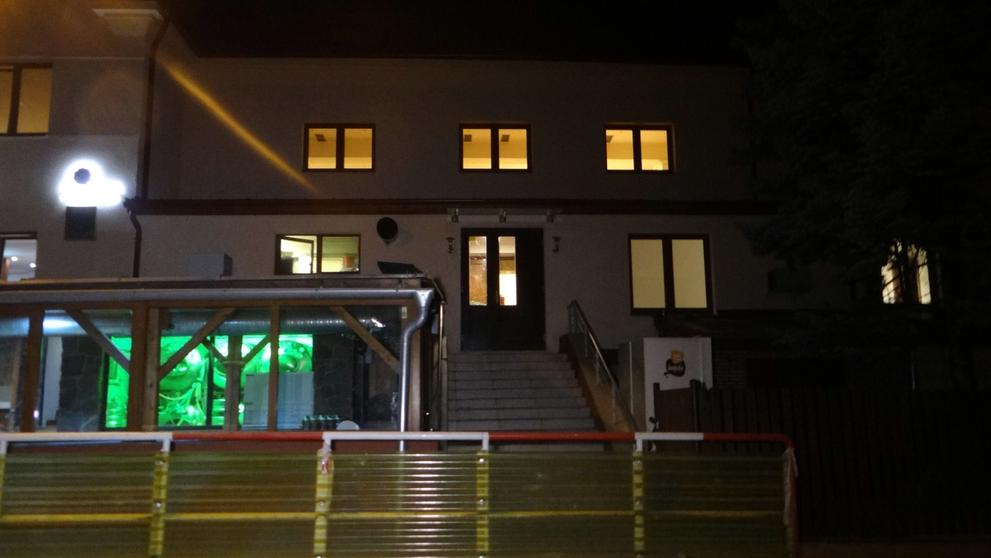 Konflikt vypukl v sále v prvním patře