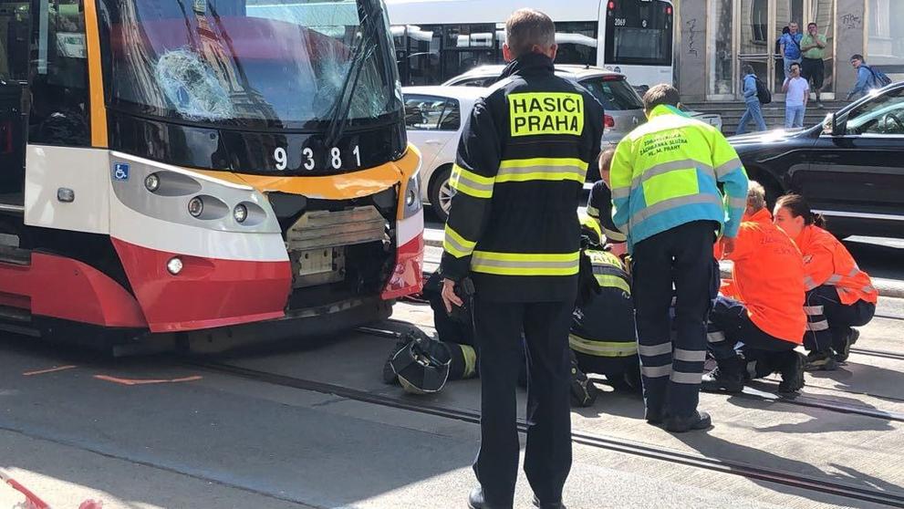 Srážka tramvaje s chodci - 3