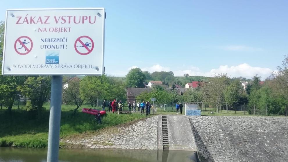 Pátrání po dítěti u řeky Olšavy