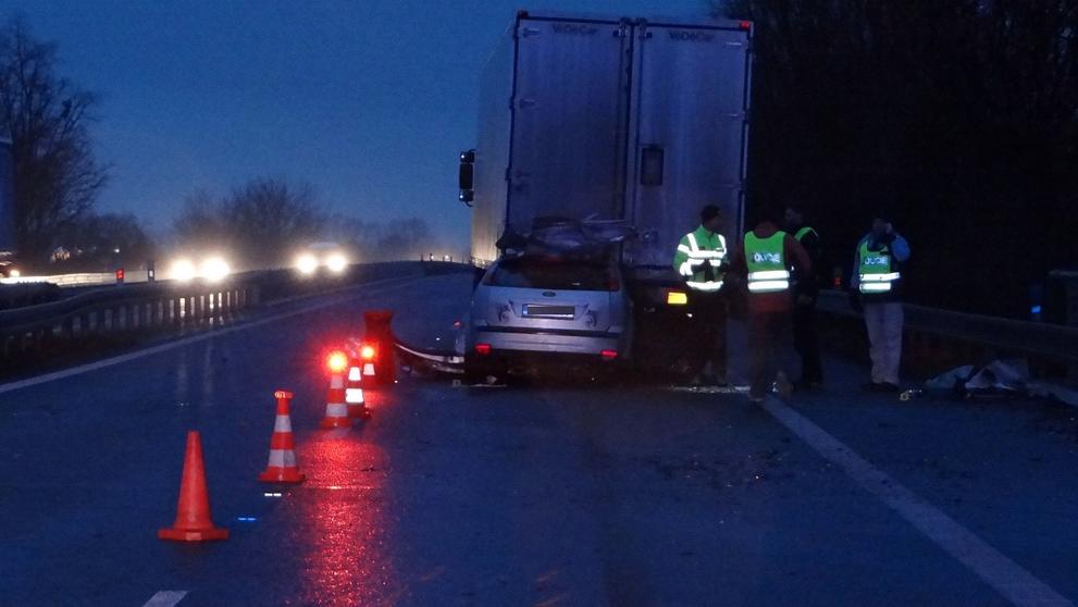 Smrtelná nehoda na dálnici D7 u Středokluk - 5