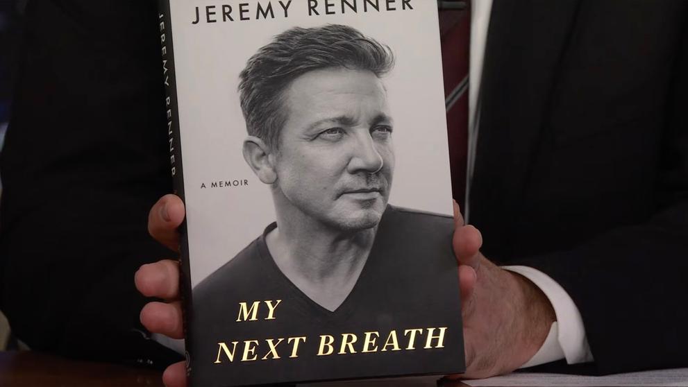 Jeremy Renner představuje svou knihu, 20. 4. 2025