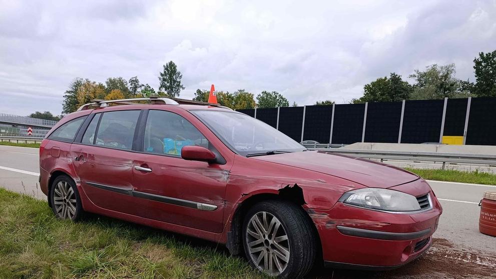Opilý řidič boural na D48