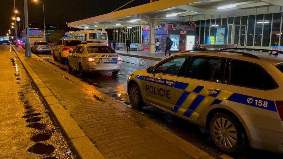 Muže shodil po hádce do kolejiště metra - 22