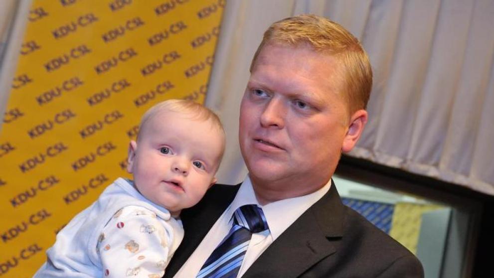 Pavel Bělobrádek s manželkou Janou a synem Josefem - 2