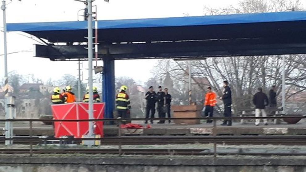 Vlak v Kutné Hoře přejel mladého cizince - 2